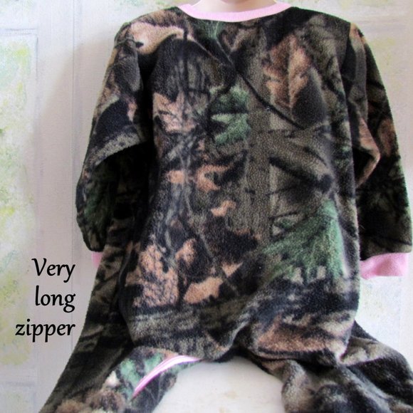 LITTLE GIRL'S S CAMO & PINK FOOTED FLEECE BLANKET SLEEPER, TRAIL CREST 1-PIECE - Picture 4 of 8